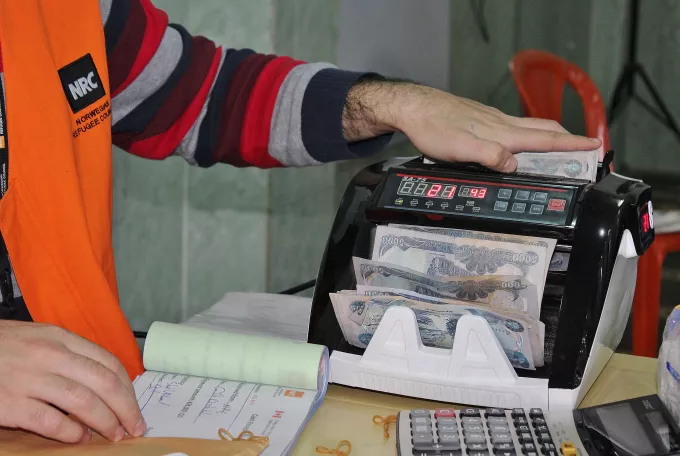 Cash distribution Iraq 